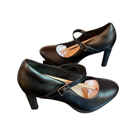 Clarks Ambyr Shine Dress Shoes- Black- Various Sizes- NIB - Picture 4 of 7